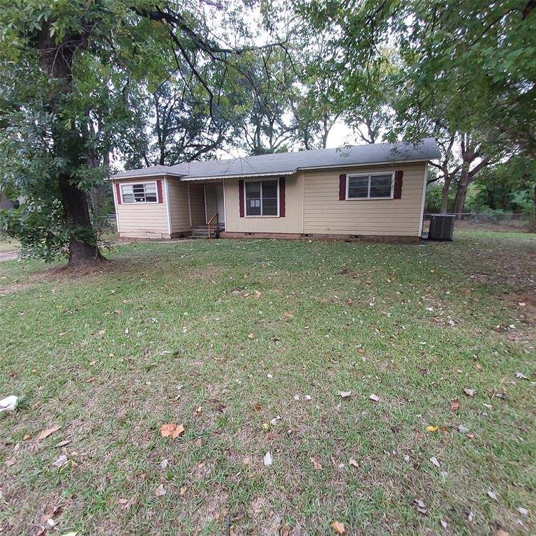 New Boston, TX 75570,318 N Frost Street