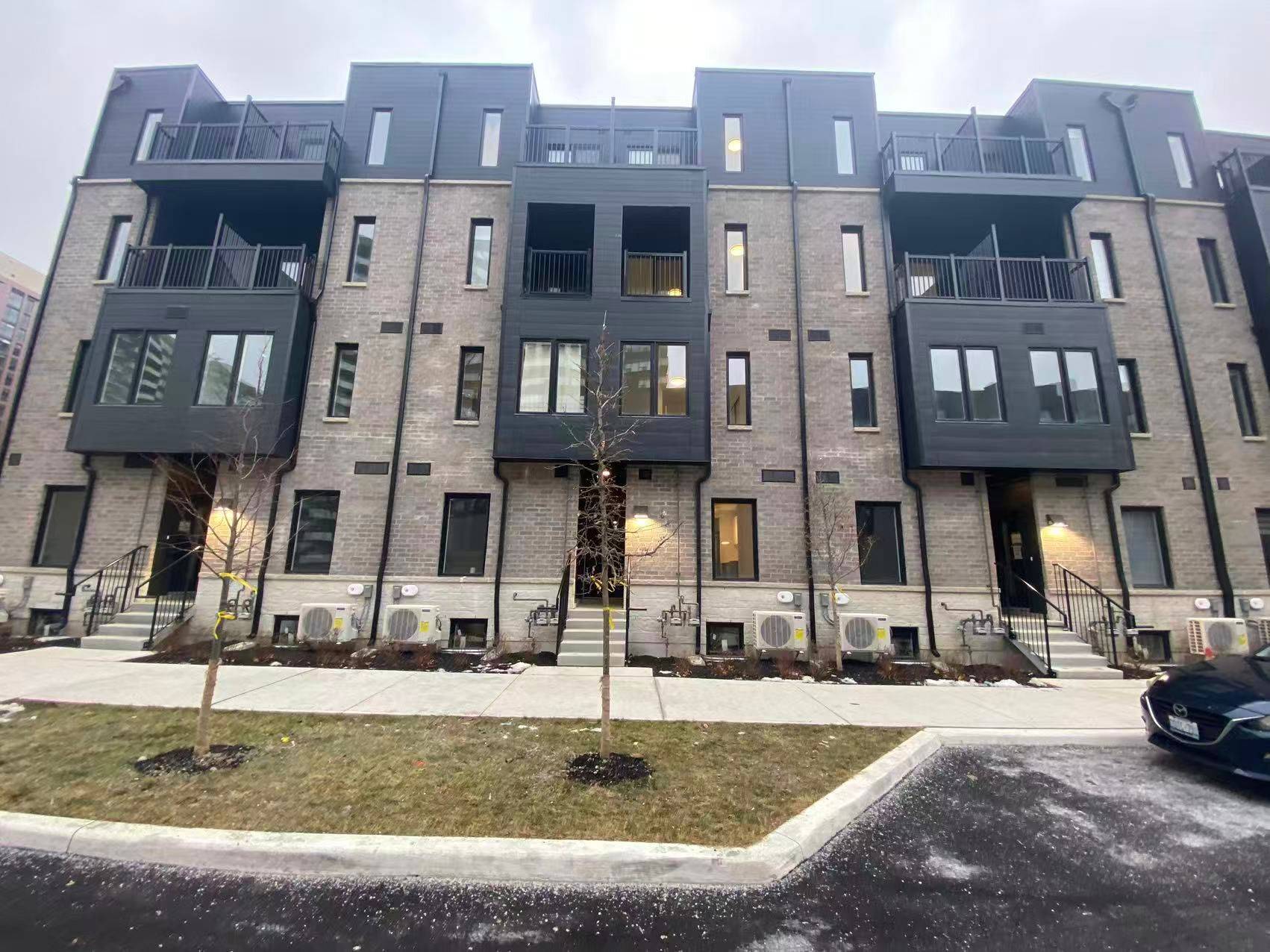 Toronto E05, ON M1W 2H1,10 CALAMINT LN #61