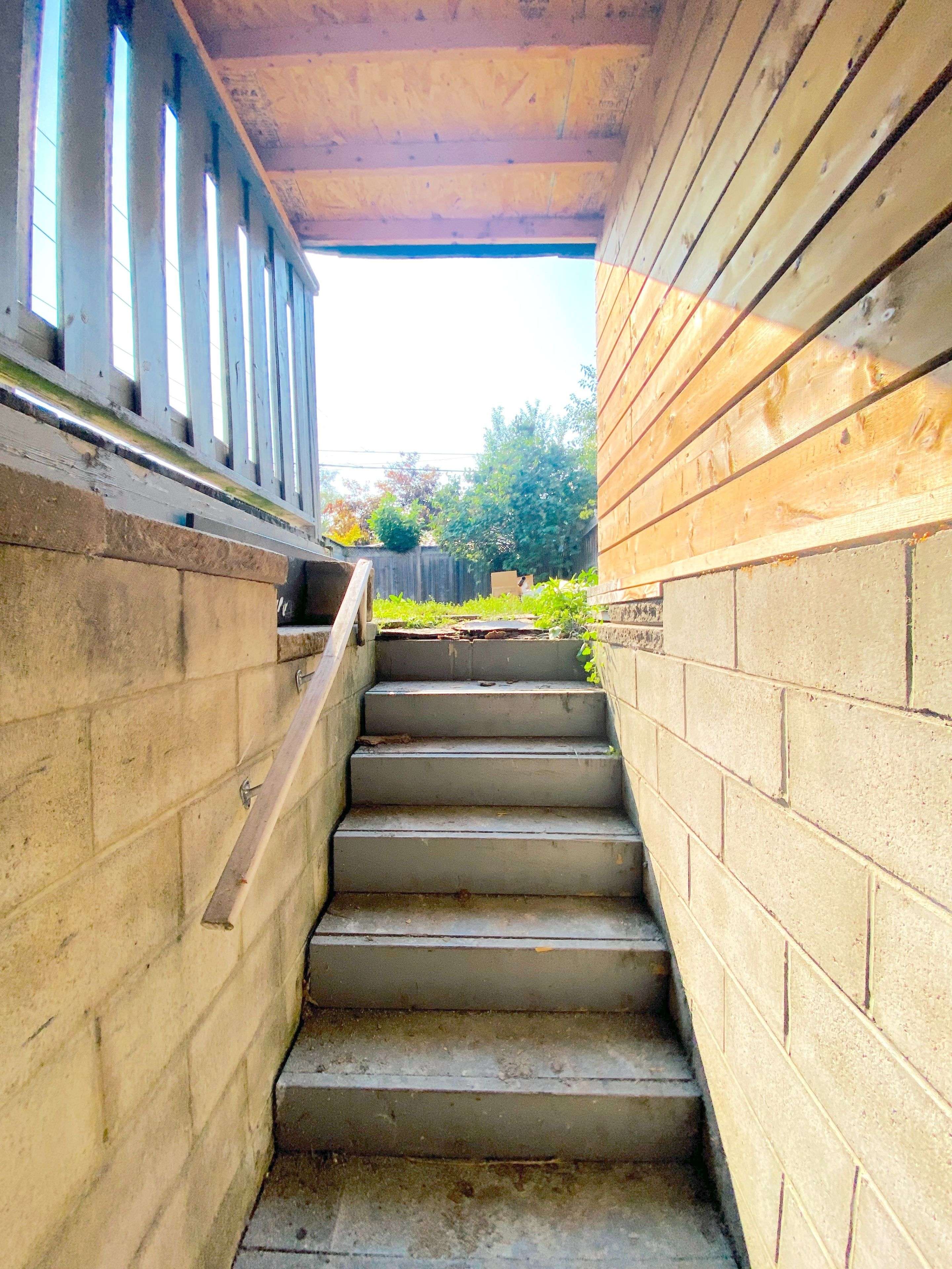 Toronto W02, ON M6S 3S5,734 Willard AVE #Bsmt