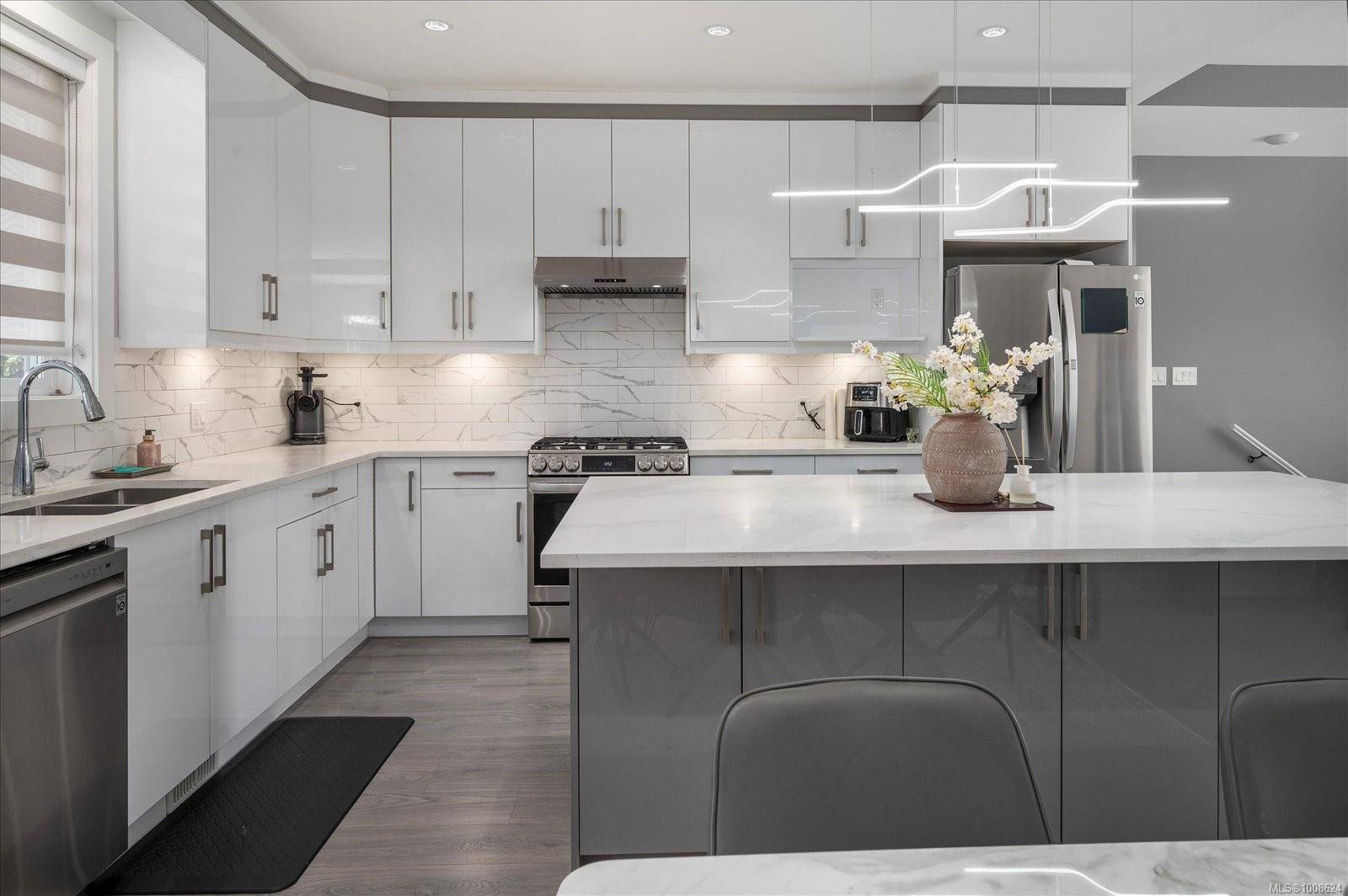 Nanaimo, BC V9T 5K5,4168 Uplands Dr