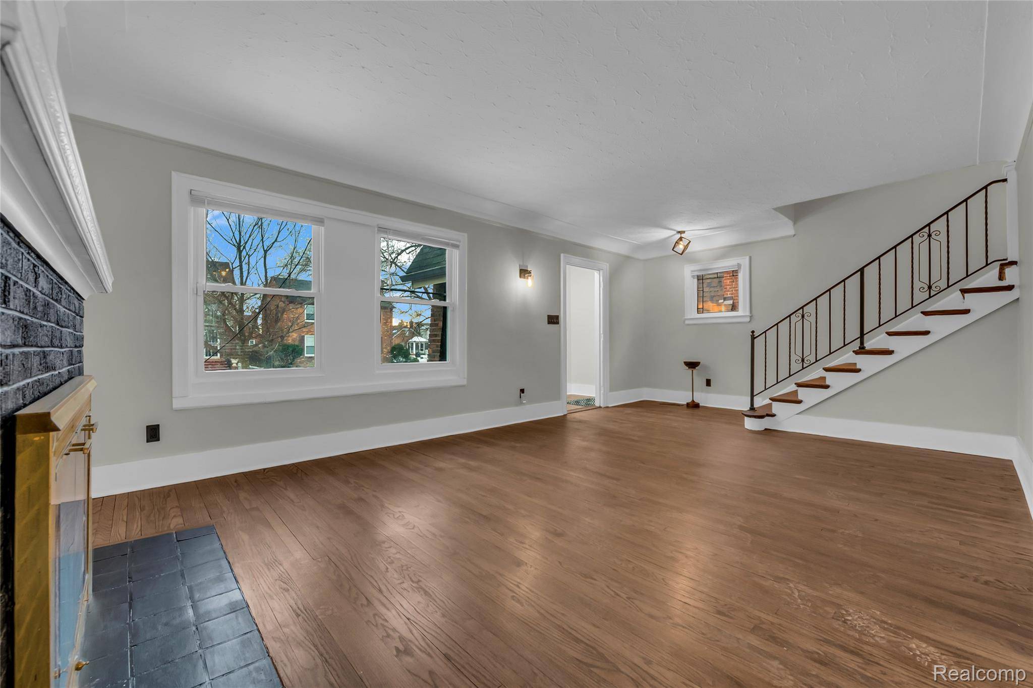 Detroit, MI 48221,18613 Santa Rosa DR