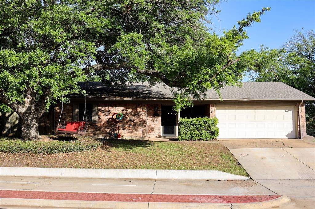 Burleson, TX 76028,532 Irene Street