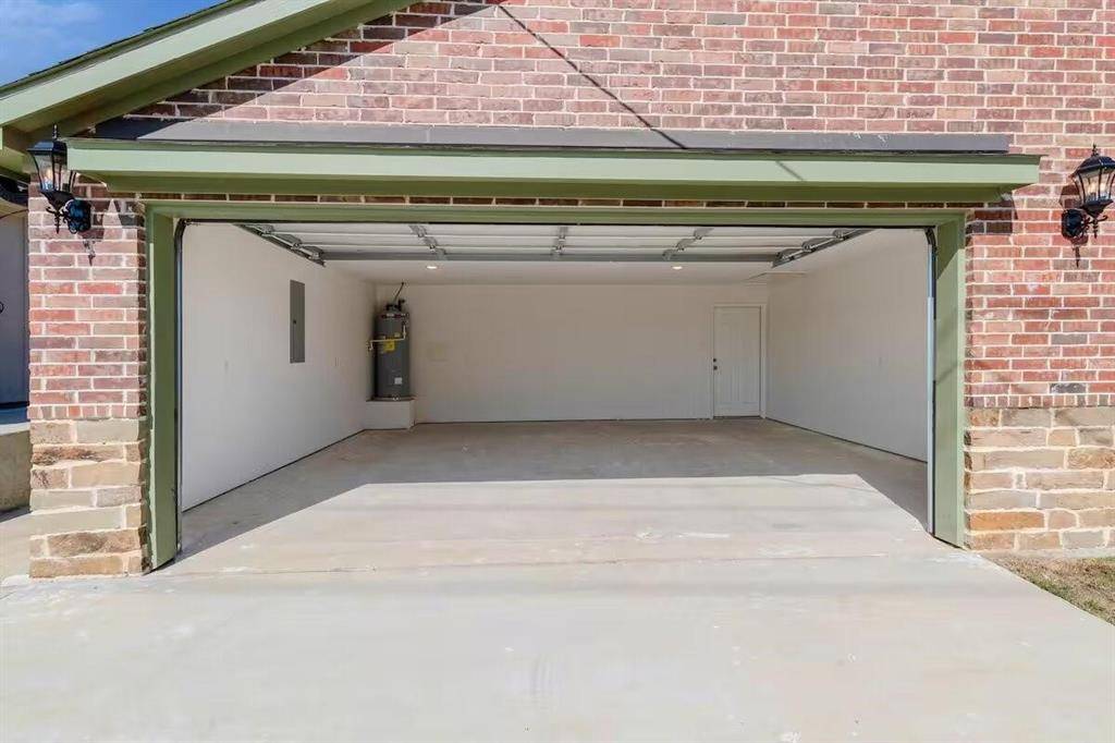 Grand Prairie, TX 75050,2310 Dalworth Street