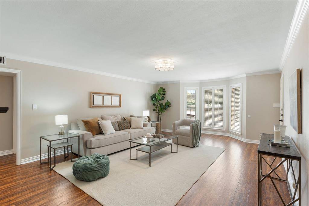 Dallas, TX 75248,15923 Preston Road #1003