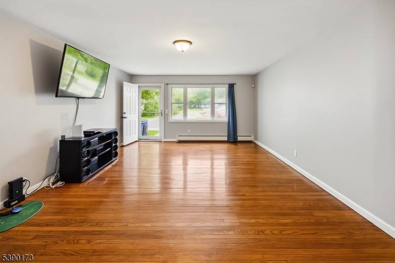 East Orange City, NJ 07017,55 Morris St