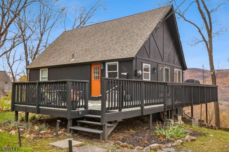 Vernon Twp., NJ 07462,24 Peach Tree Rd