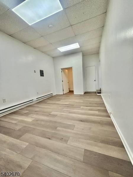 Newark City, NJ 07112,402 Hawthorne Ave