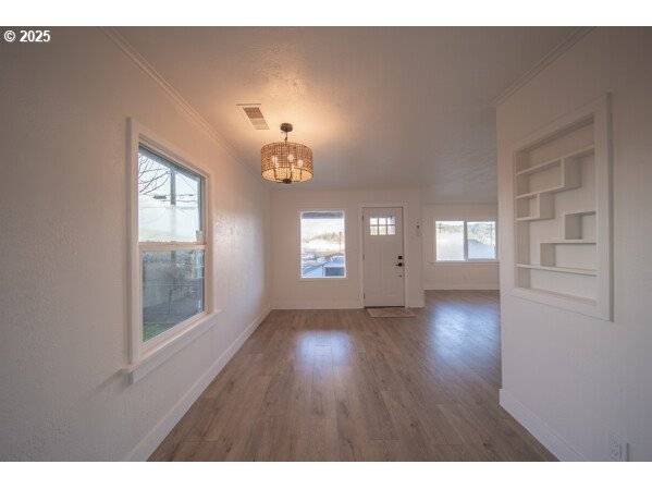 Reedsport, OR 97467,428 ELM AVE