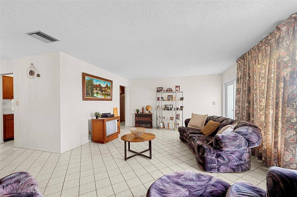 Tamarac, FL 33321,8604 NW 57th Ct