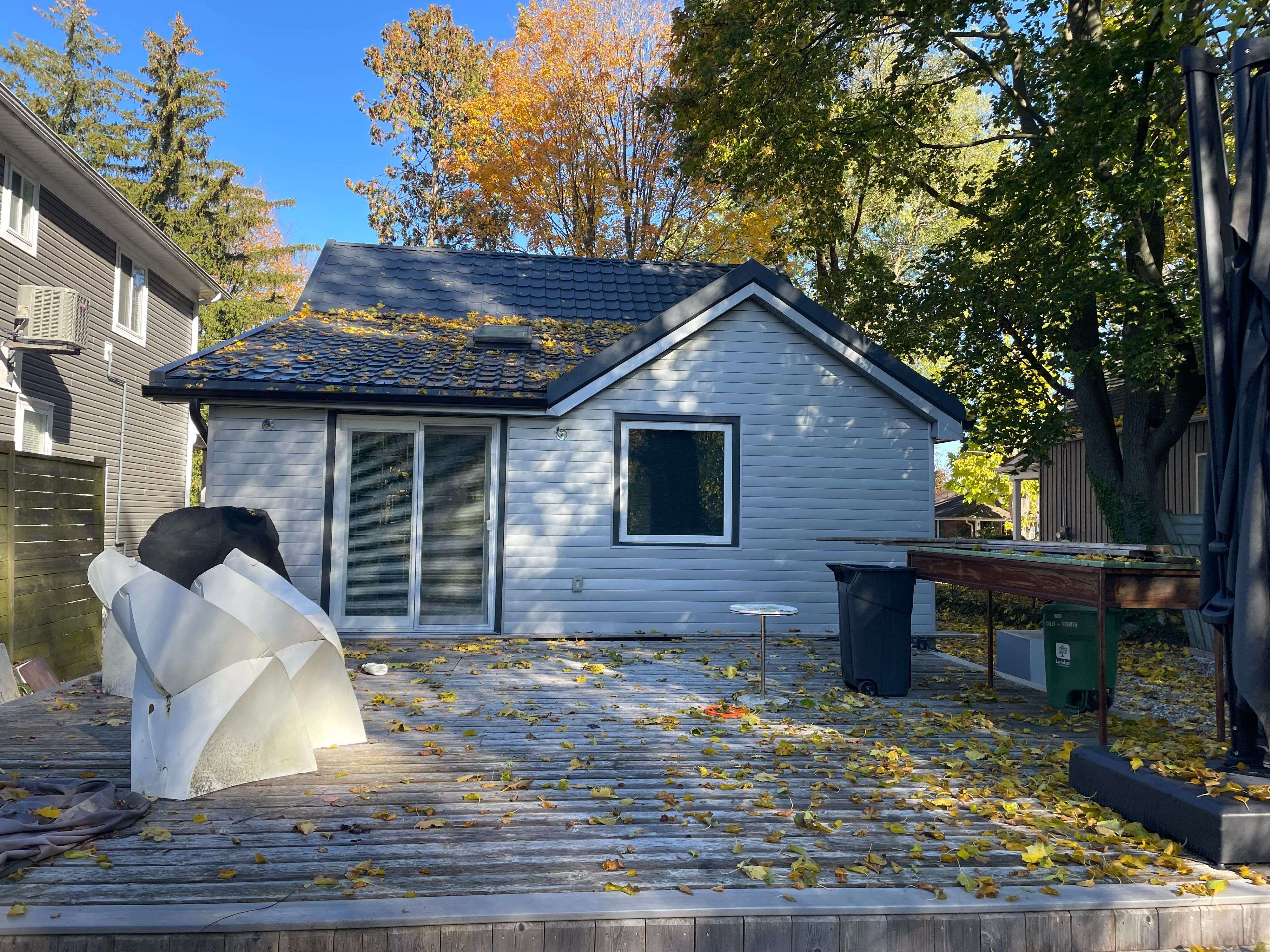 London South, ON N6K 1Z8,1294 Springbank AVE