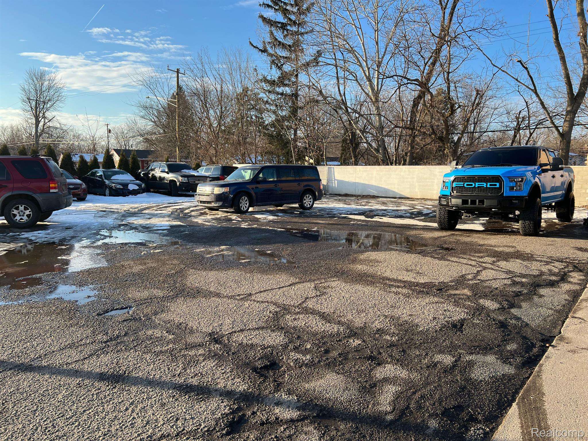 Inkster, MI 48141,28474 MICHIGAN AVE