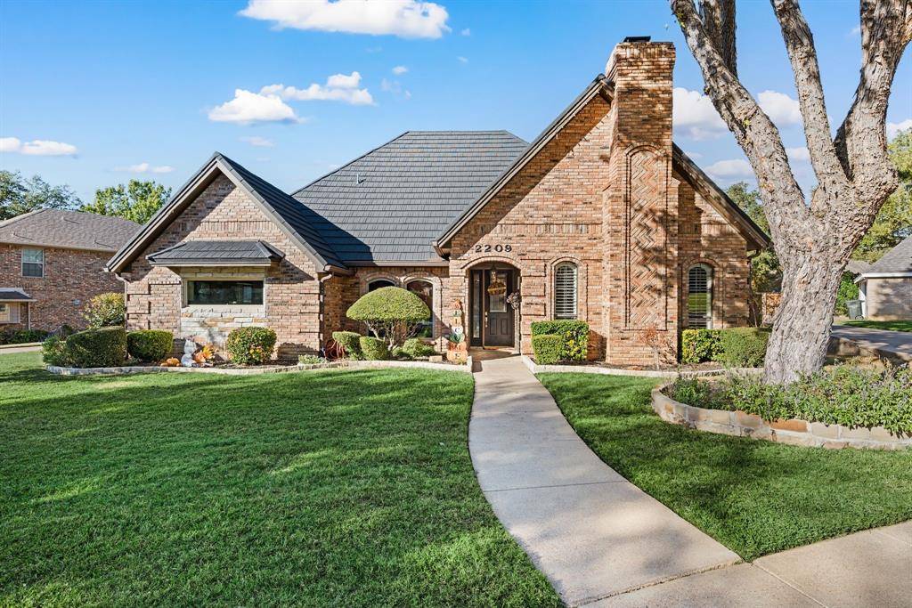 Bedford, TX 76021,2209 Laurel Court