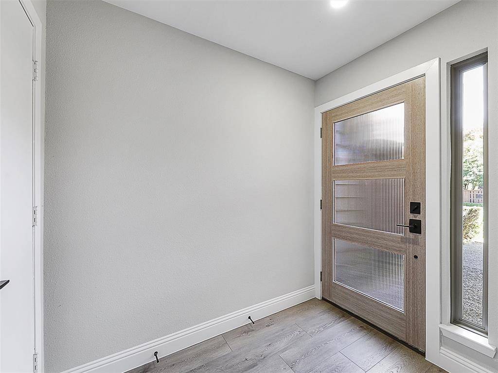 Dallas, TX 75231,6704 E Northwest Highway