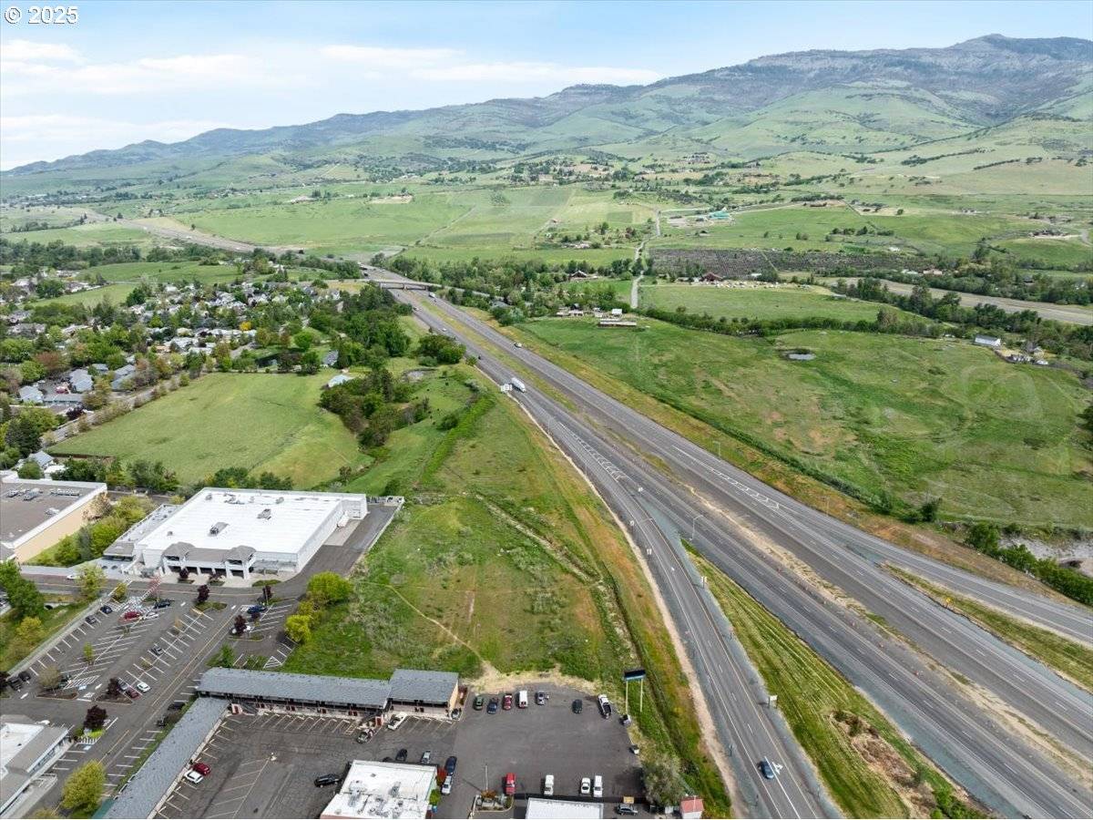 Ashland, OR 97520,HWY 66