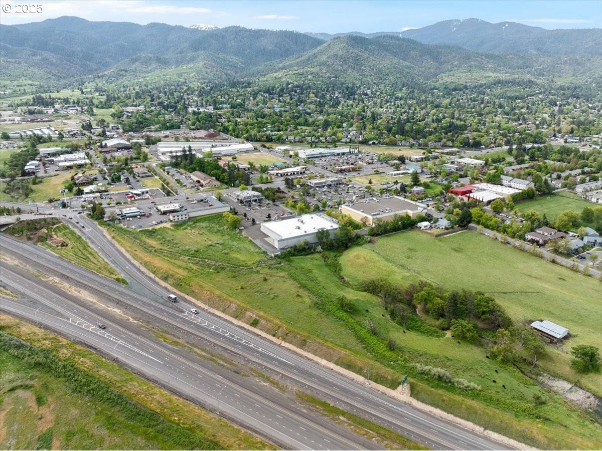 Ashland, OR 97520,HWY 66