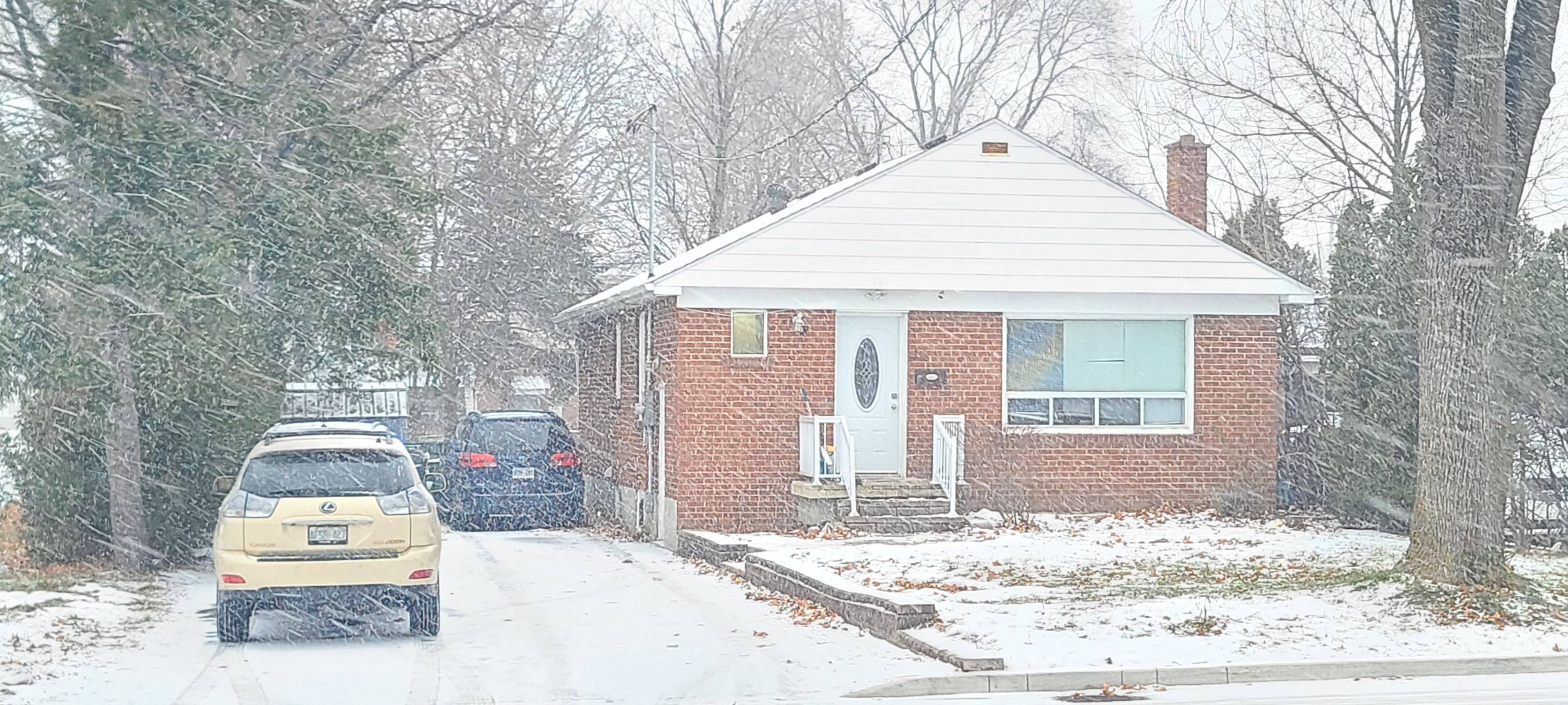 Toronto W05, ON M3L 1J7,14 Dallner RD