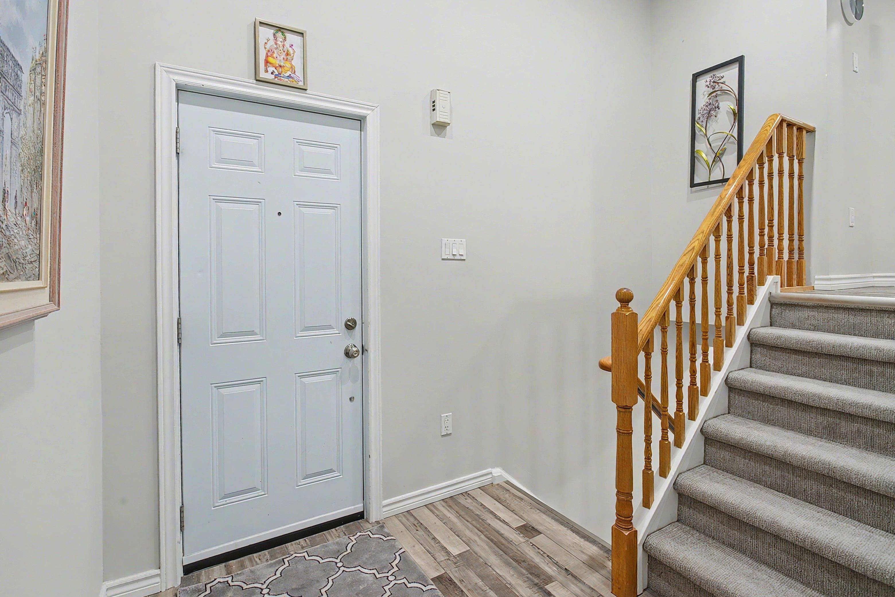 Mississauga, ON L4Z 3N8,60 Barondale DR #297