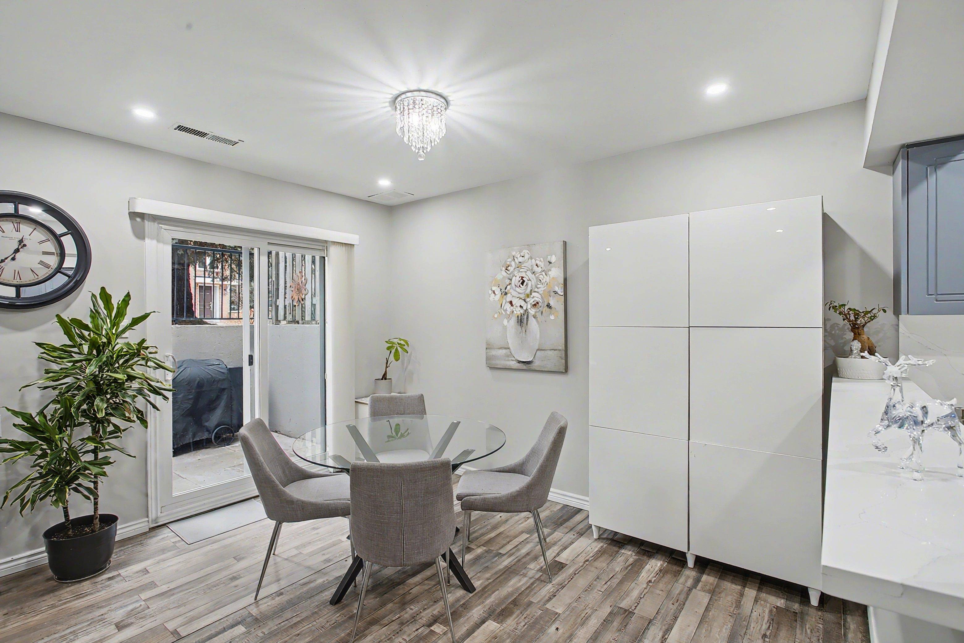 Mississauga, ON L4Z 3N8,60 Barondale DR #297