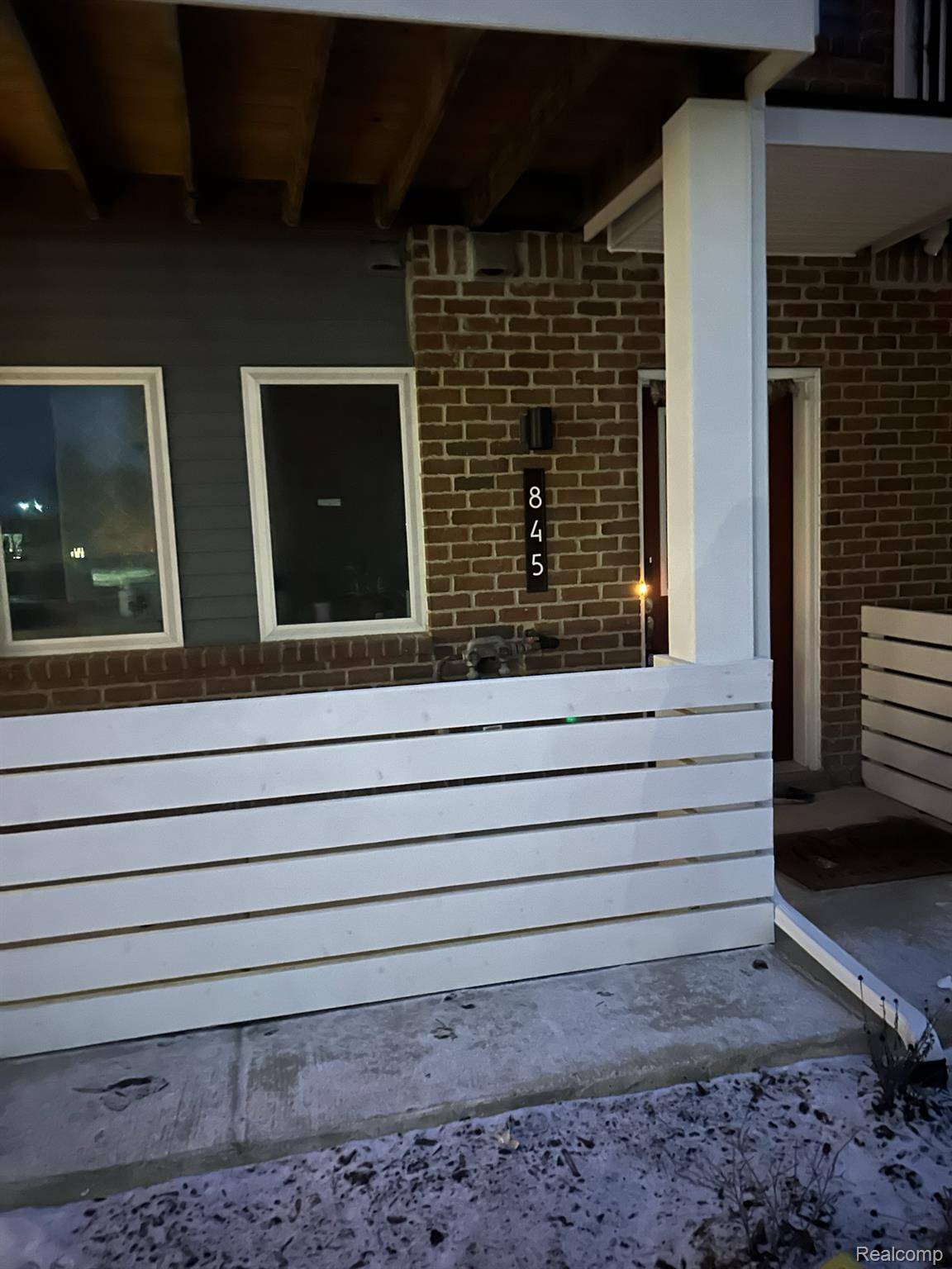 Troy, MI 48085,845 Canterbury LN