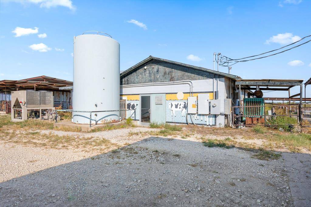 Hico, TX 76457,910 E Fm 219