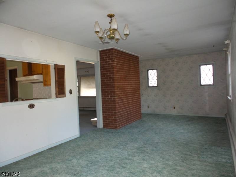 Ramsey Boro, NJ 07446,89 Church St