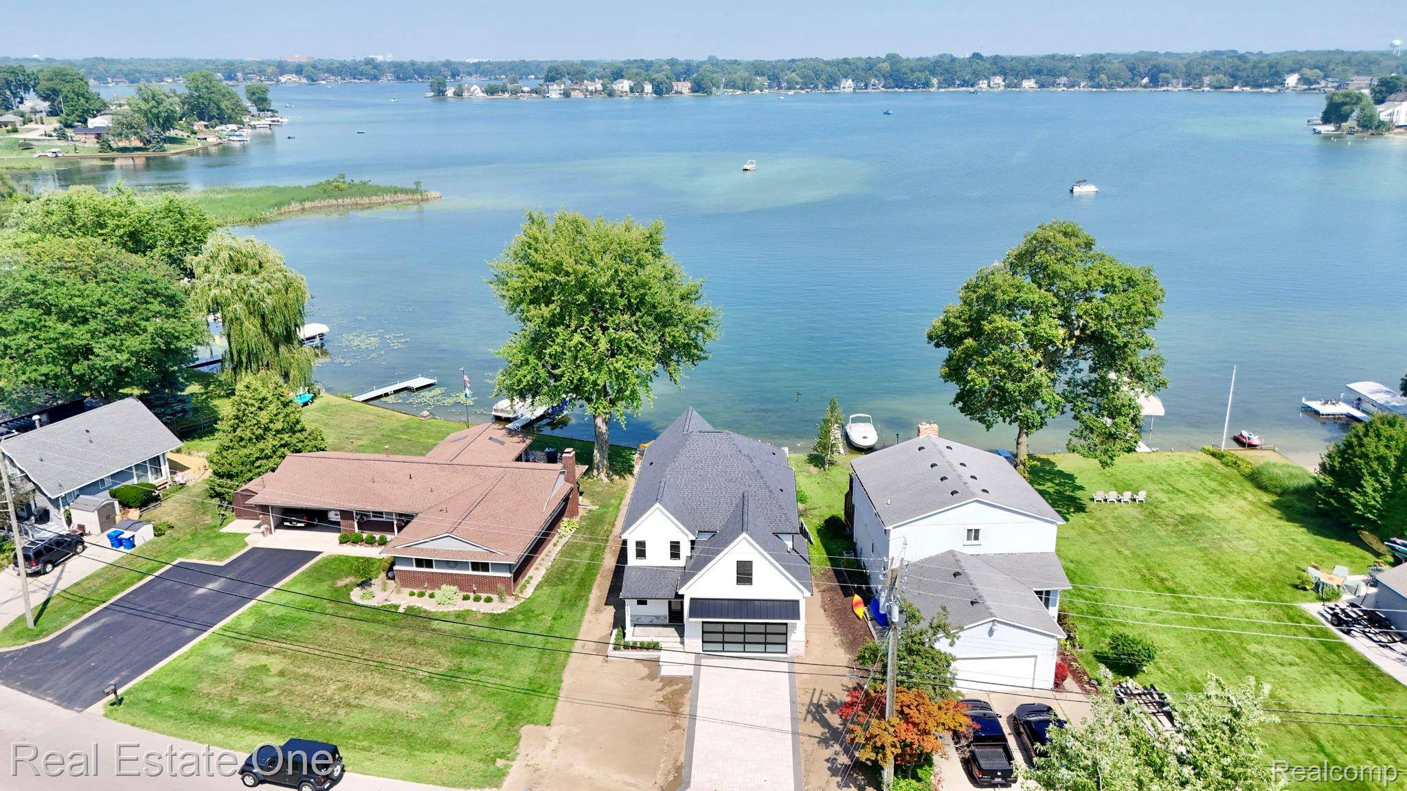 Keego Harbor, MI 48320,1517 KESSLER AVE