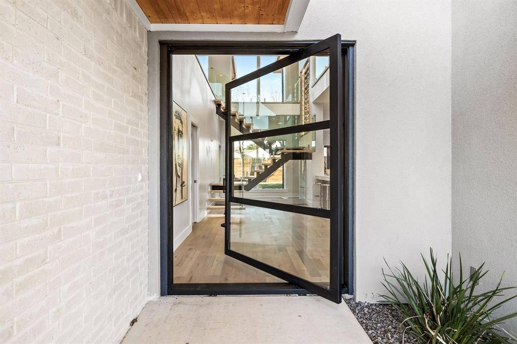 Dallas, TX 75209,4603 Newmore Avenue