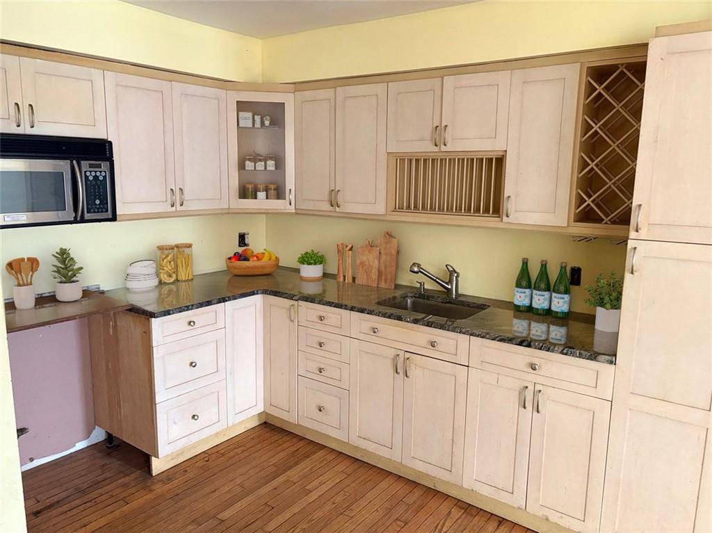 Brooklyn, NY 11224,3018 Neptune AVE