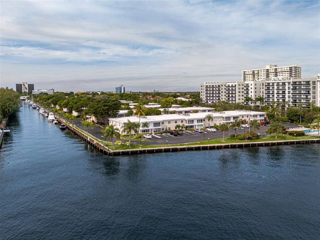 Fort Lauderdale, FL 33308,6529 Bay Club Dr #4
