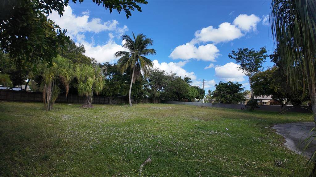 Oakland Park, FL 33334,935 NE 34th Ct