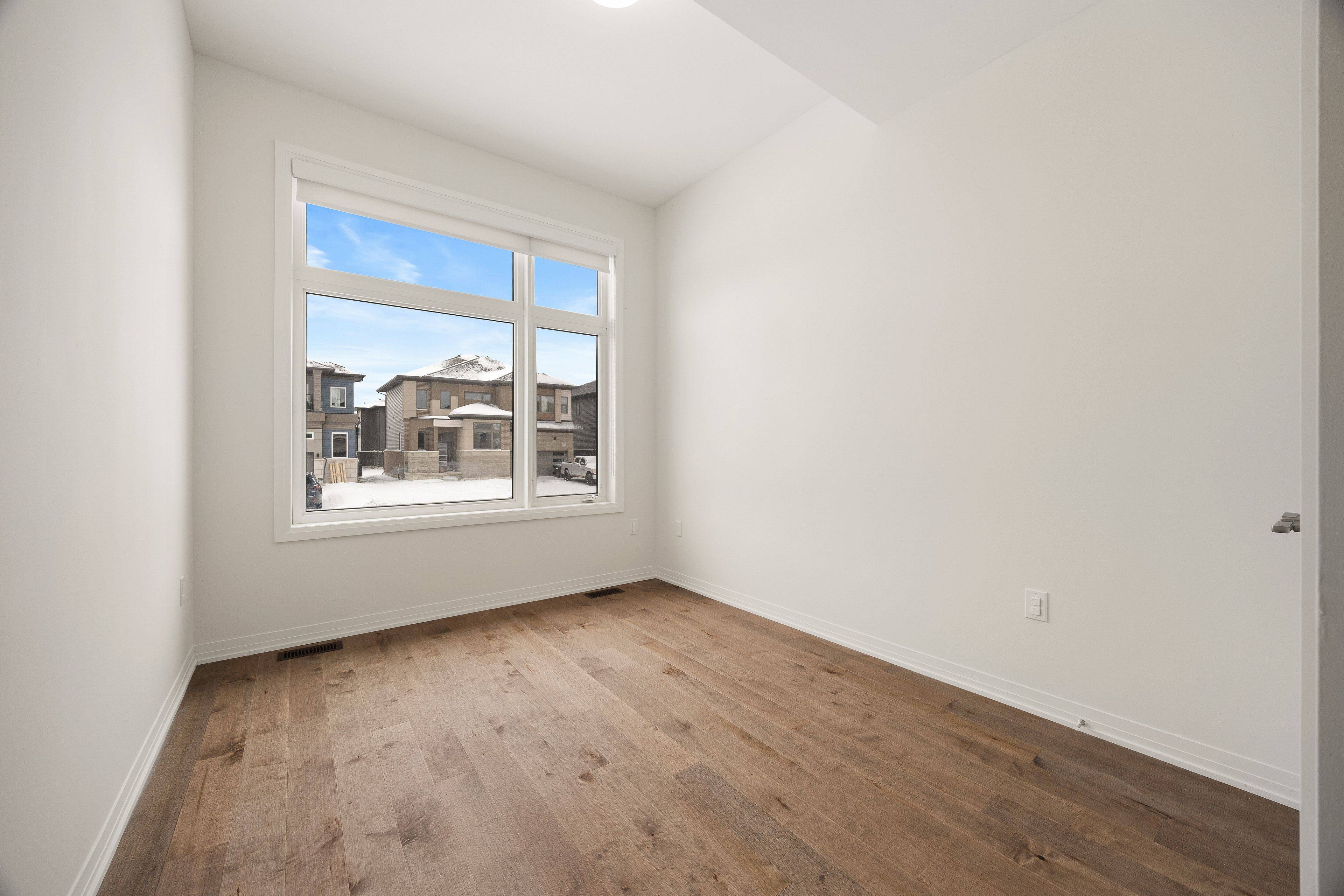 Severn, ON L3V 6H3,3773 Sunbank CRES