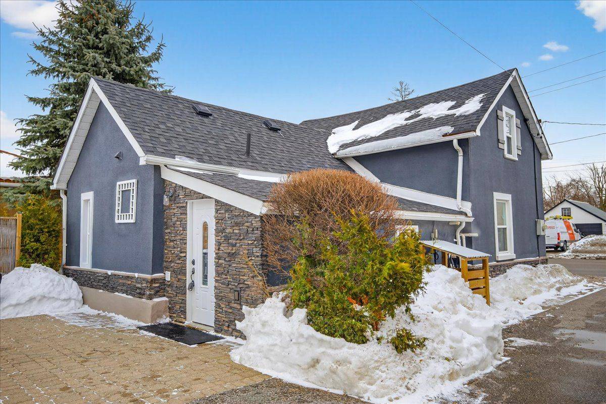 Barrie, ON L4N 3K8,119 Essa RD