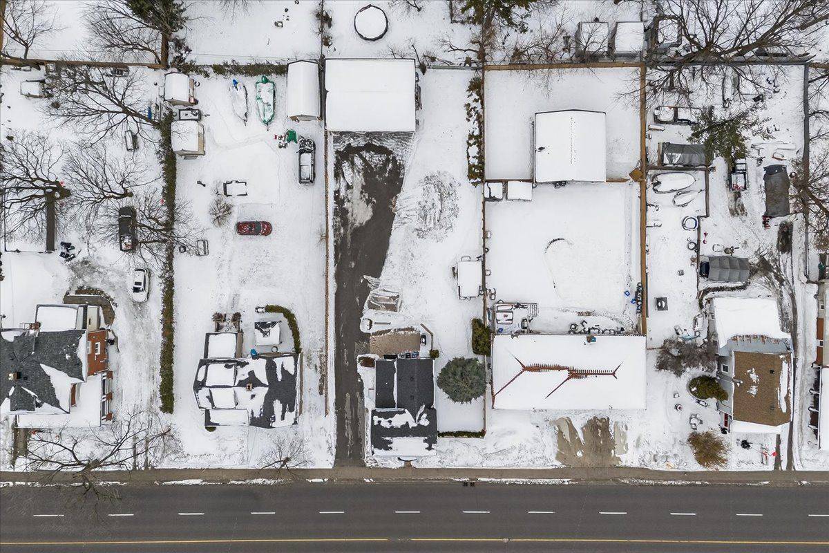 Barrie, ON L4N 3K8,119 Essa RD