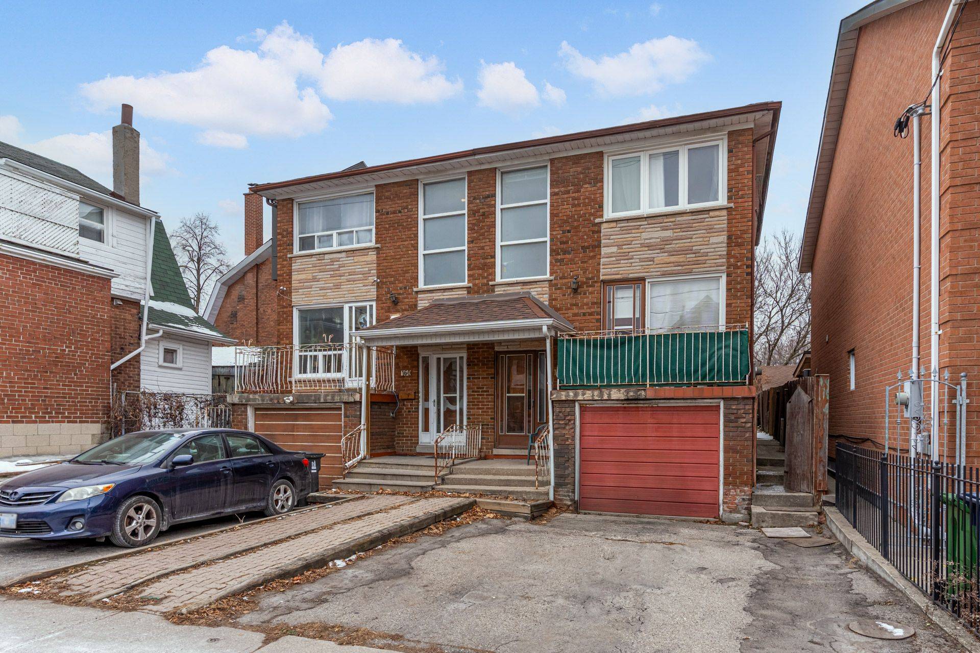 Toronto W02, ON M6H 1X2,158 Hallam ST #Main Rm 3