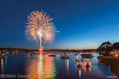 Fenton, MI 48430,3482 Ponemah DR