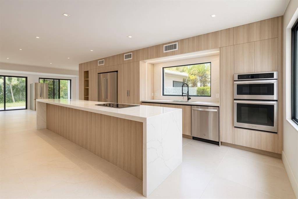 Dania Beach, FL 33312,4919 SW 28th Ave