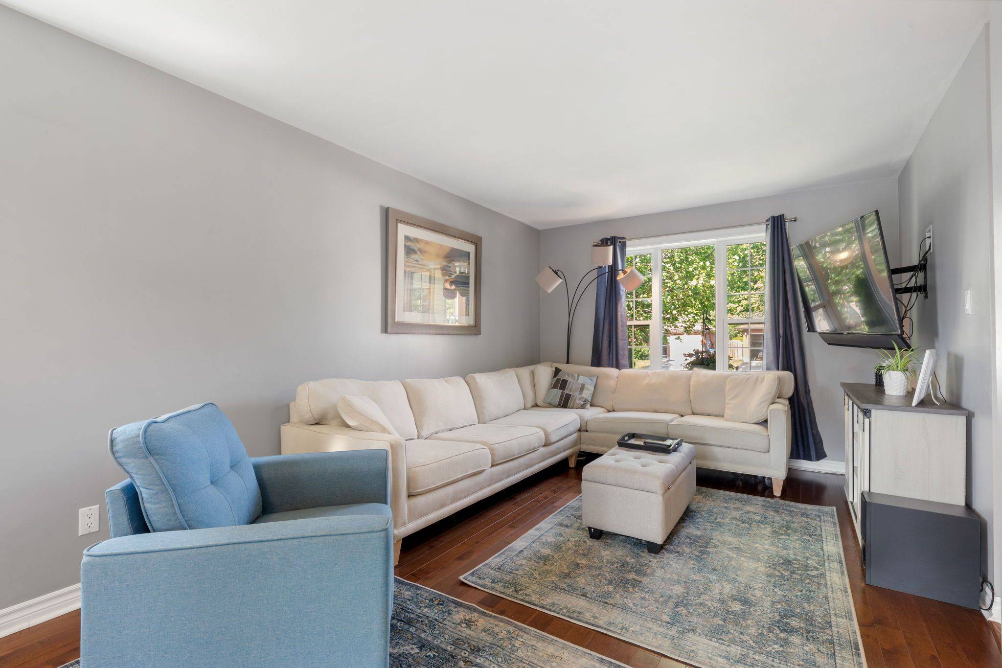 Midland, ON L4R 5B9,911 Watson PL