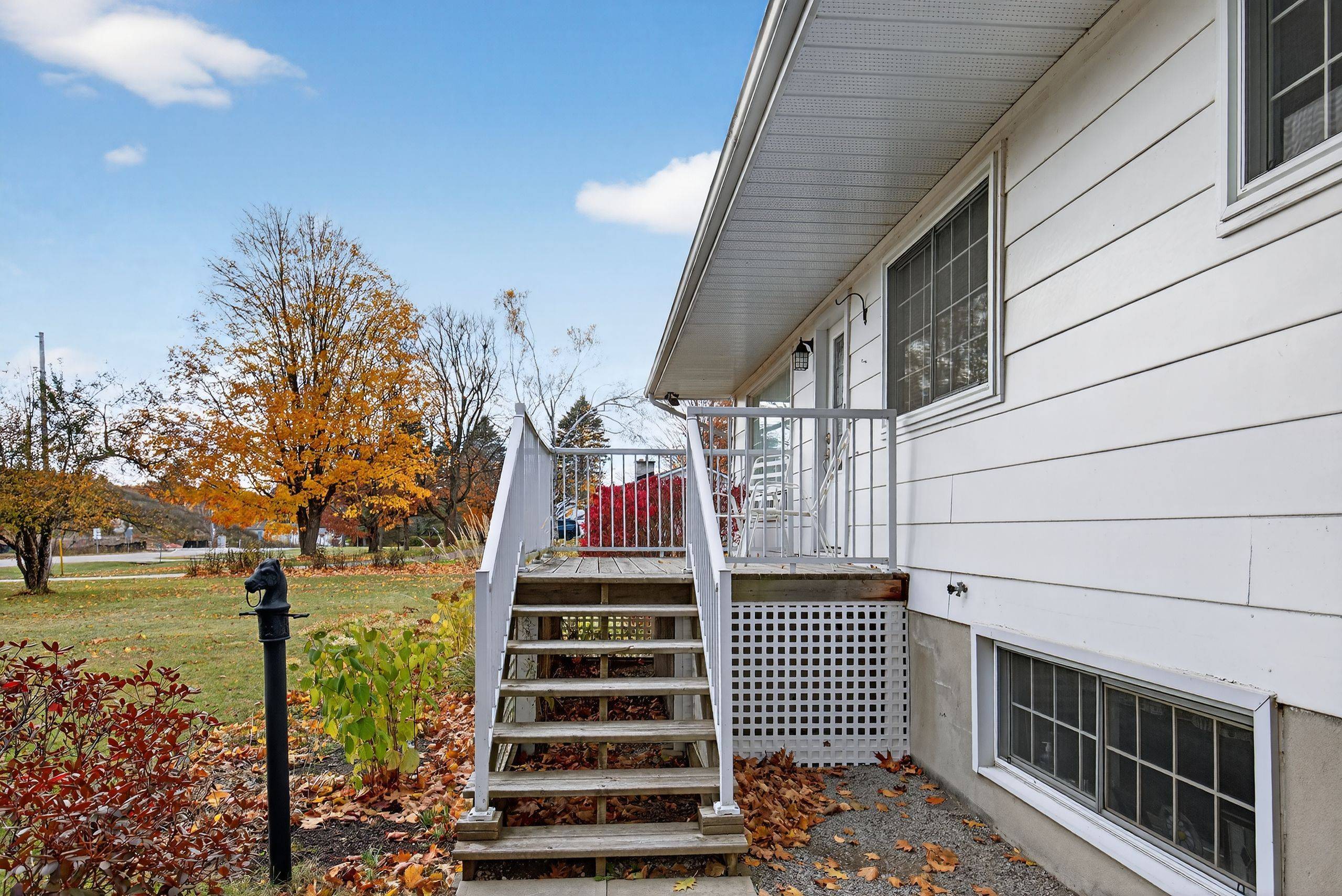 Penetanguishene, ON L9M 2B5,1034 Pine Grove RD