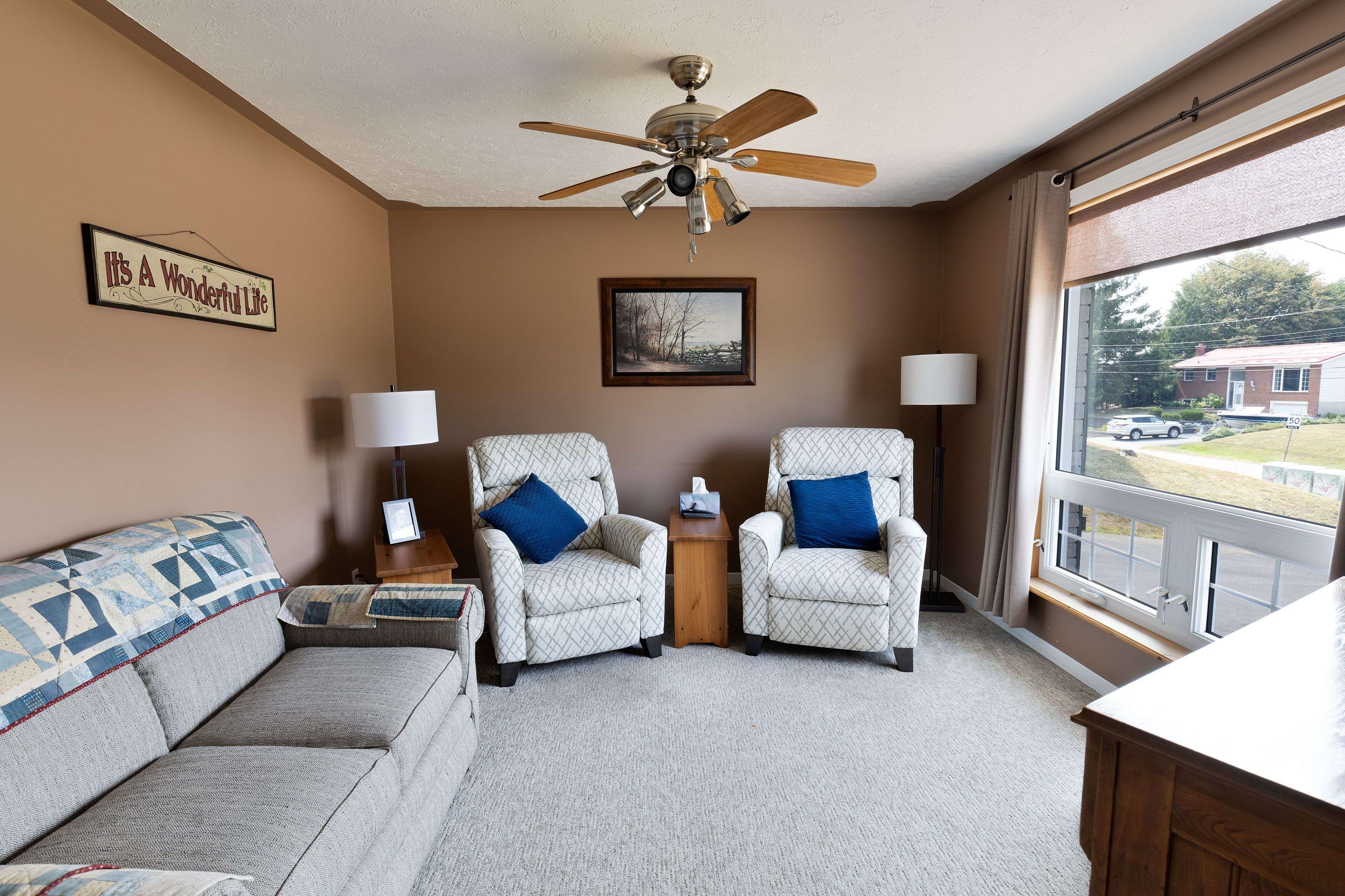 Tay, ON L0K 1R0,5 Easton AVE