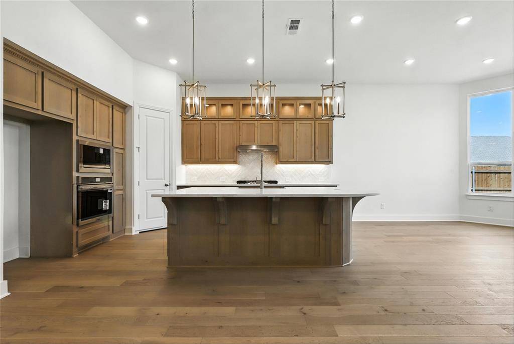 Waxahachie, TX 75165,541 Lockhart Street