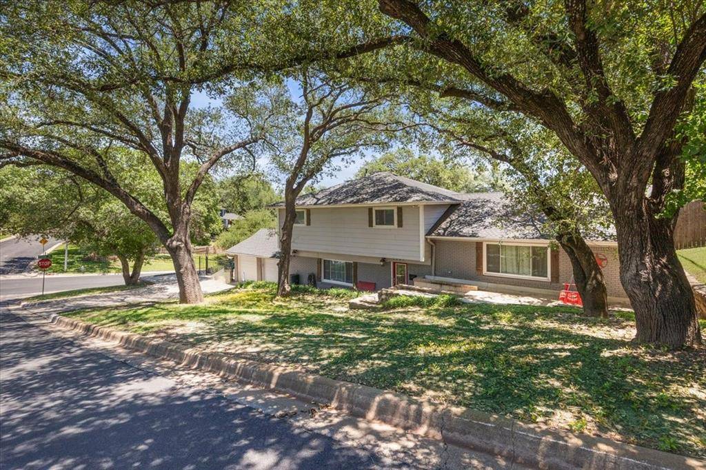 Fort Worth, TX 76116,1801 Dakar Road E