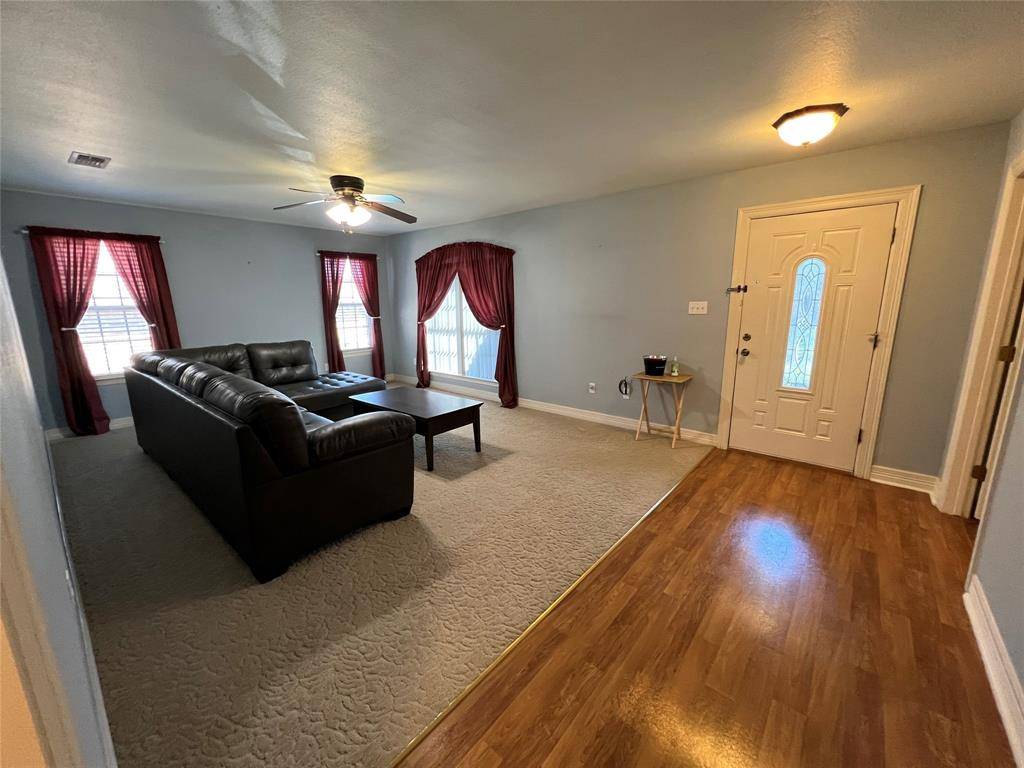 Sherman, TX 75092,1825 Glenway Drive