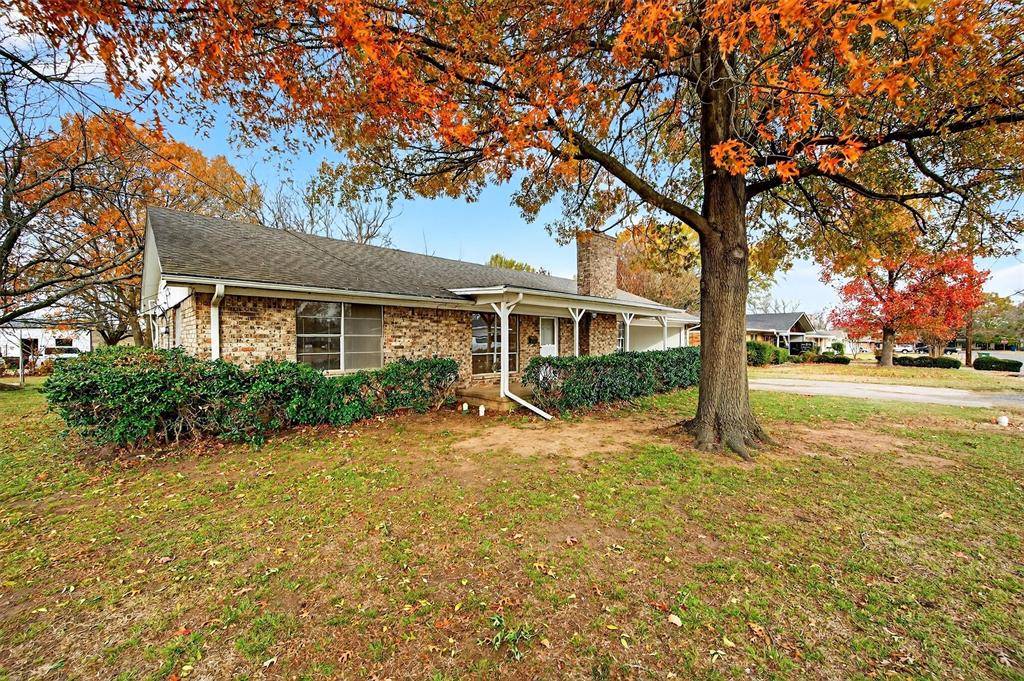 Whitesboro, TX 76273,800 Carver Street