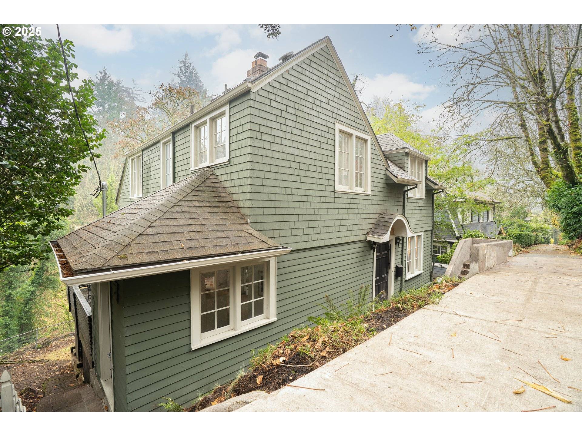 Portland, OR 97210,66 NW MACLEAY BLVD