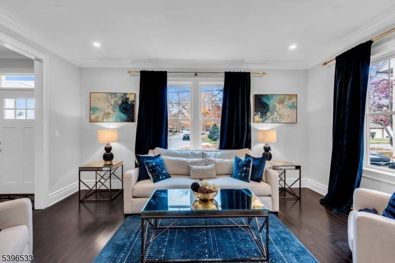 Springfield Twp., NJ 07081,102 Irwin St