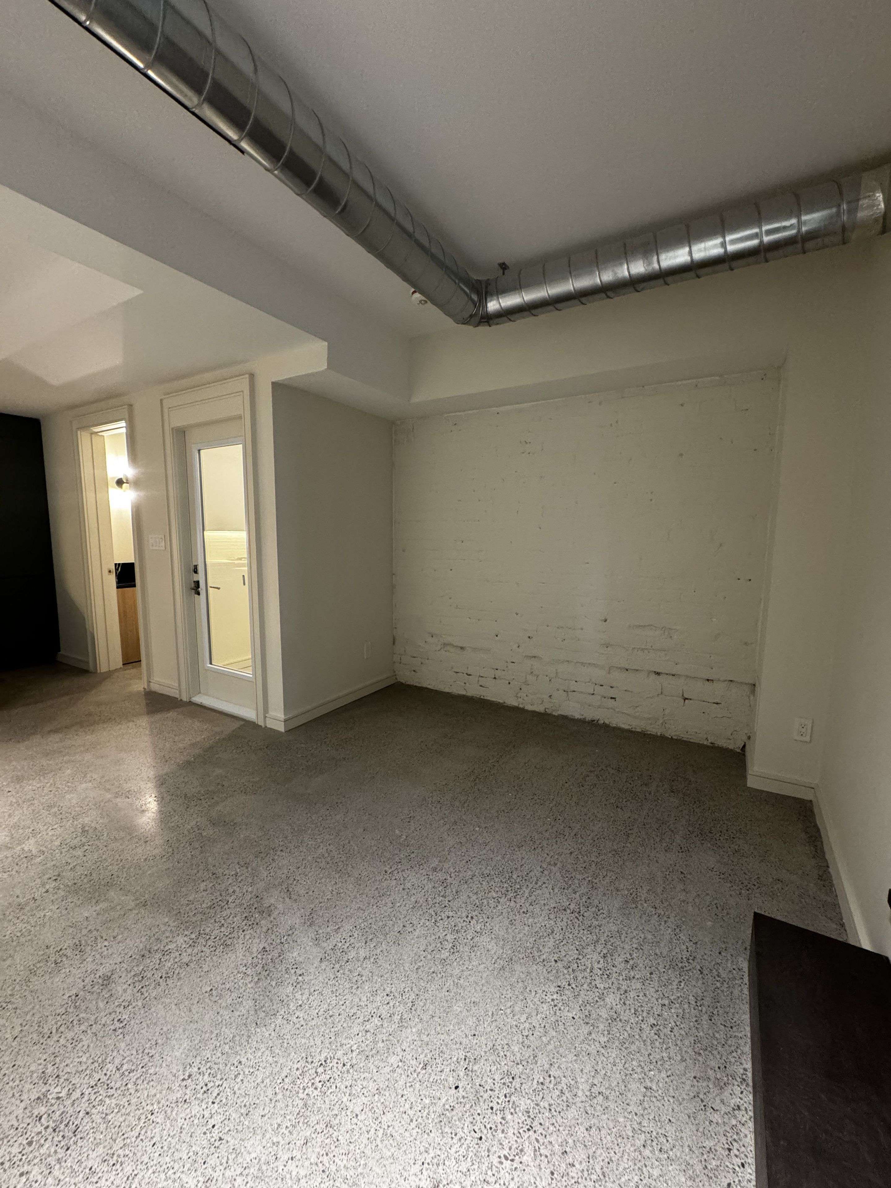 Toronto C01, ON M6J 2E6,63 Shannon ST