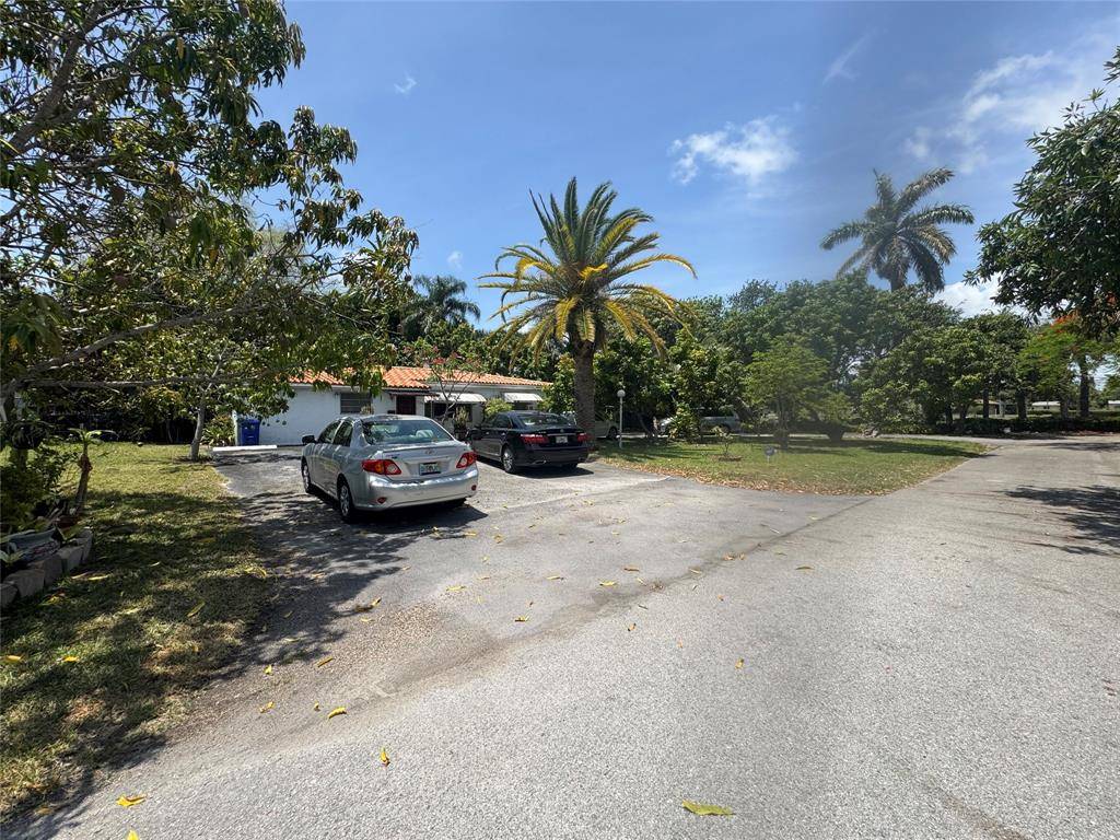 North Miami Beach, FL 33162,1100 NE 182nd St