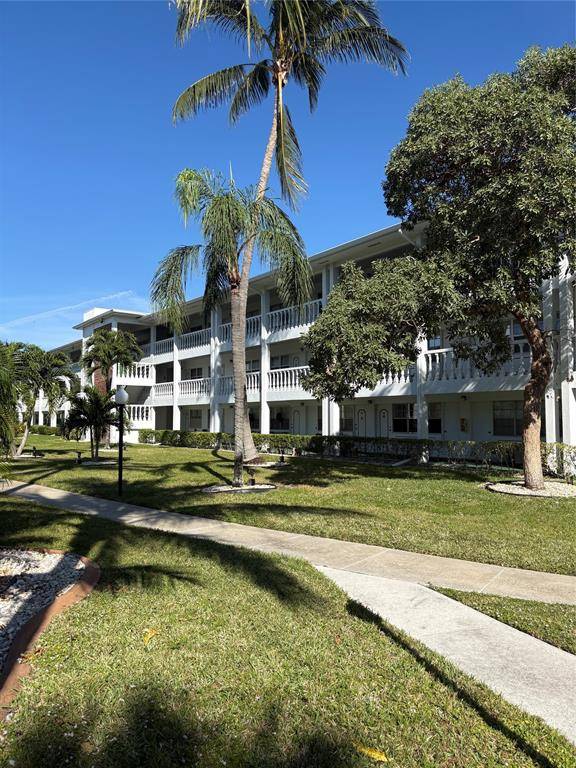 Fort Lauderdale, FL 33308,2455 NE 51st St #207