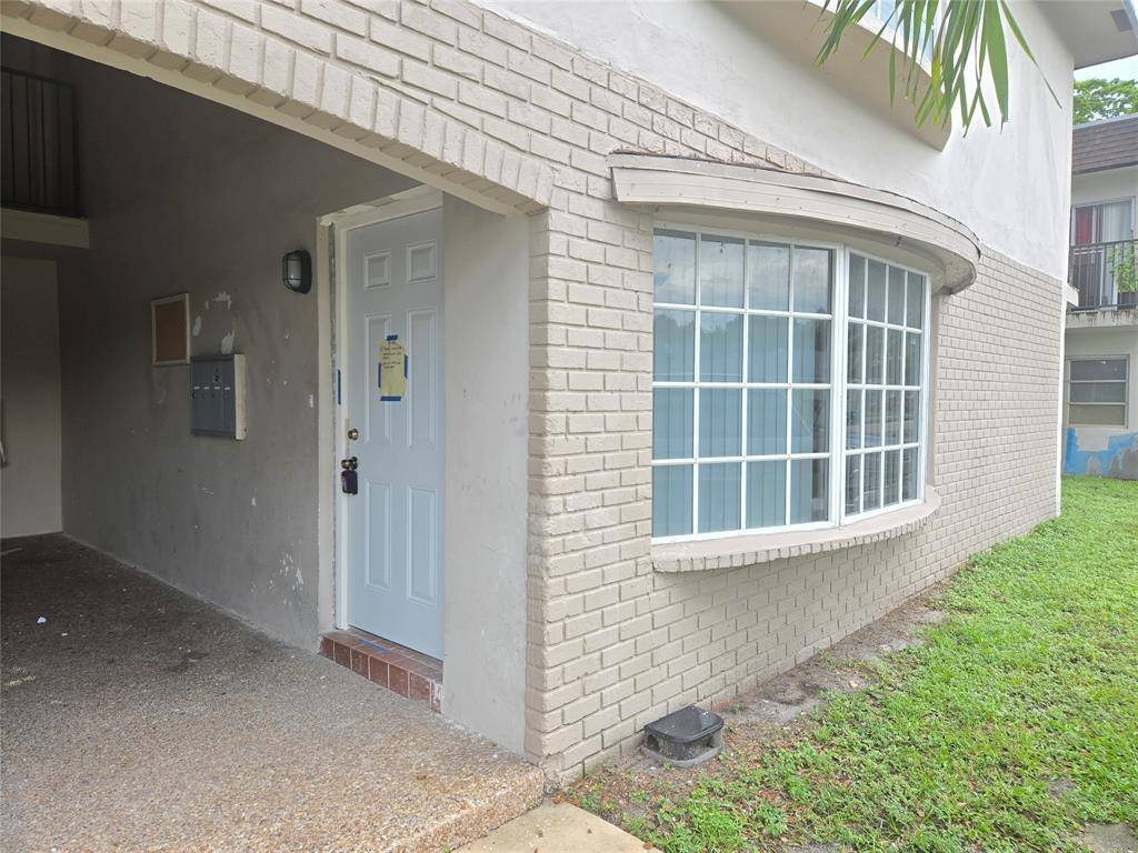 Fort Lauderdale, FL 33313,5208 NW 18th Ct #2K