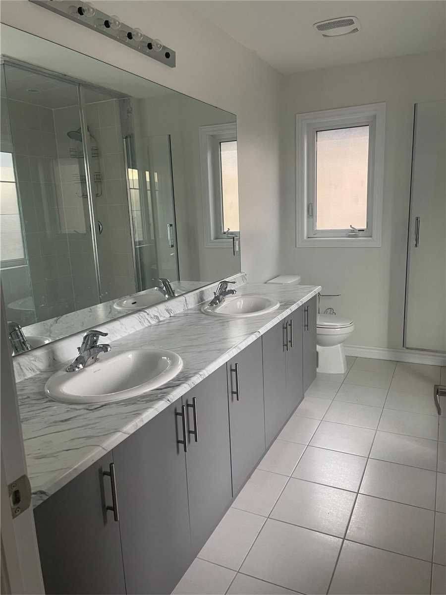 Innisfil, ON L9S 0N5,983 Barton WAY